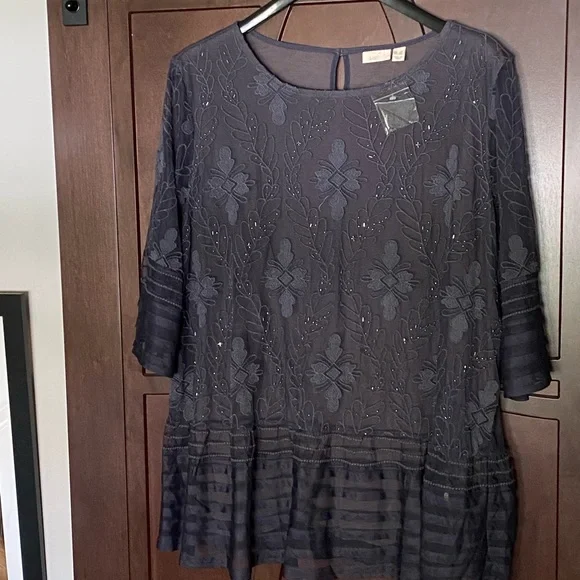 LOGO Lavish by Lori Goldstein Embroidered and Beaded Mesh top. Size 3X. NWOT - Picture 3 of 5
